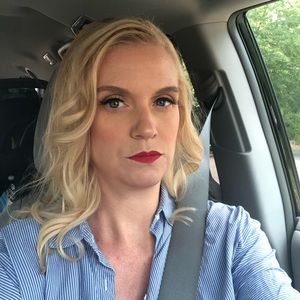 Meet your Posher, Cayce